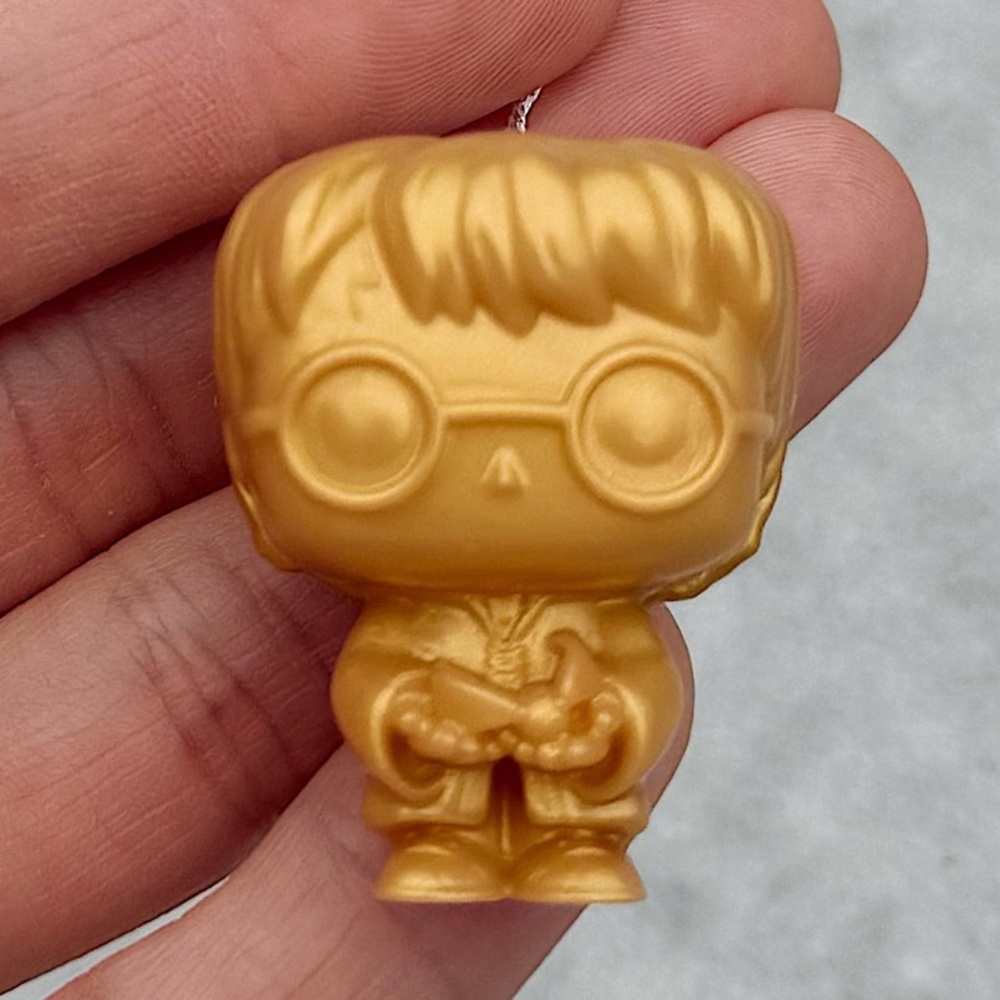 ULTRA RARE Kinder Limited Edition Gold Harry Potter Funko Pop Joy VT401 K